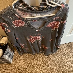 Shirt bundle all xl except cut out shirt is large but fits l/xl